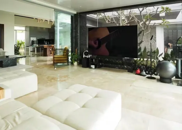 Villa Mahita Garden 3 Bedroom With Amazing View Jimbaran
