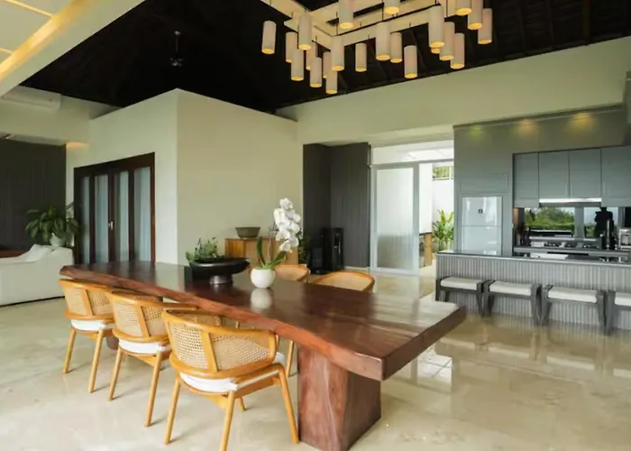 Villa Mahita Garden 3 Bedroom With Amazing View Jimbaran